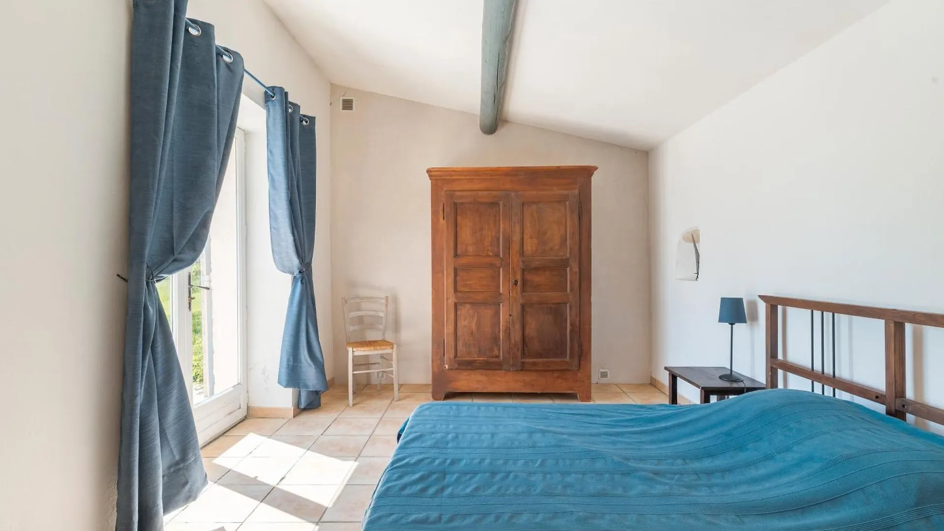 La Bellimure Saint-Christol 0*,